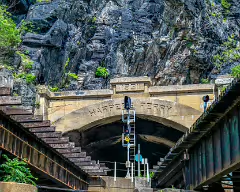 2 tracks and a tunnel