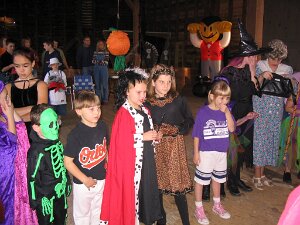 2004 harvest festival